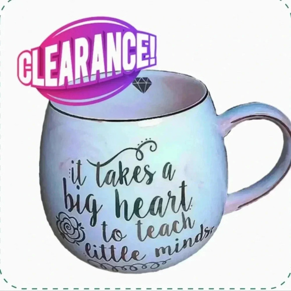 IT TAKES A BIG HEART TO TEACH LITTLE MINDS- TEACHERS GIFT MUG - Picture 1 of 8